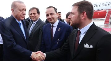 Faruk Koç, TEKNOFEST KKTC’de devlet zirvesiyle buluştu; Cumhurbaşkanı Erdoğan’ı karşıladı, yakın diyalog kurdu