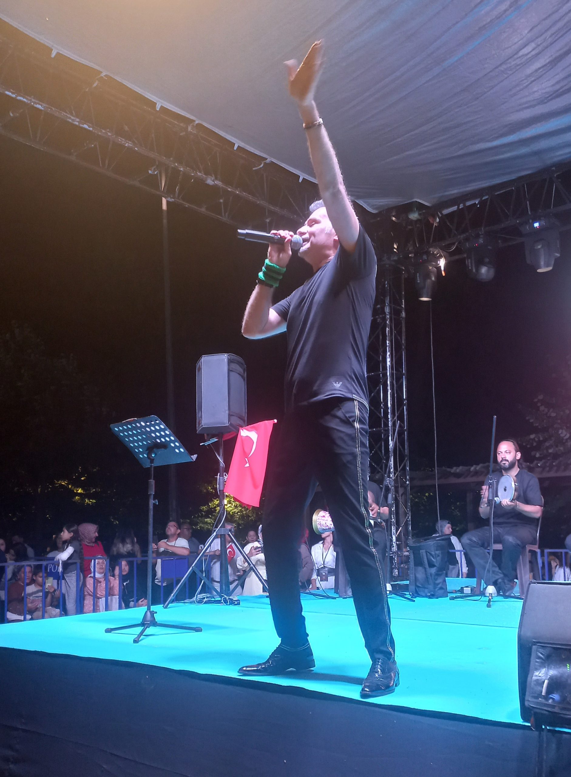 Sakaryalı Usta Sanatçı Akif Yener’den Muhteşem Konser