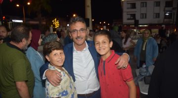 ERENLER DE ‘MAHALLEMDE ŞENLİK VAR’ HIZ KESMİYOR