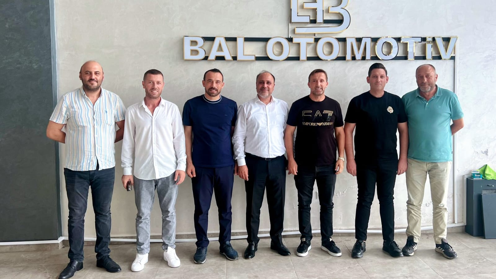 Şoförler odasından oto galericiler sitesine anlamlı ziyaret