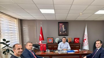 Vatan Millet Sevdalıları Derneği’nden Pamukova Kaymakamı’na Ziyaret