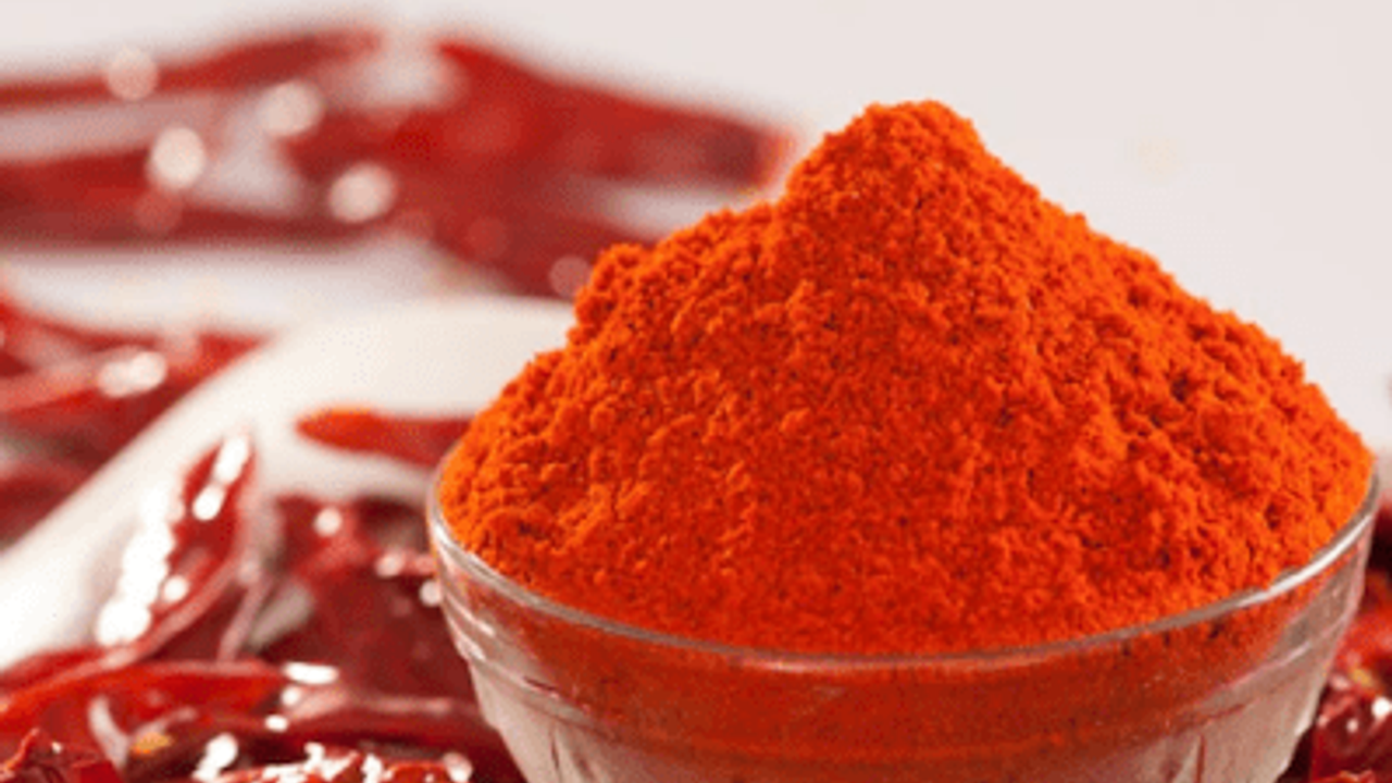 Bakanlık İfşa Etti Sakaryadaki Firmanın Toz Biberinde Domates Çıktı