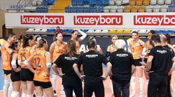 Sakaryanın Sultanları smaç ile başladı 1-3