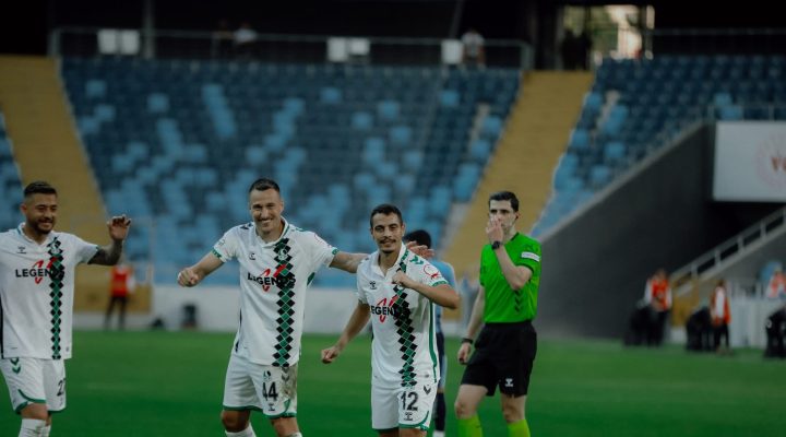 Sakaryaspor farklı kazandı: 0-6