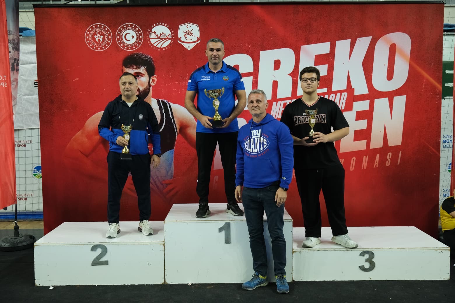 Serdivanlı Güreşçilerden Cumhuriyet Bayramı’nda Çifte Şampiyonluk