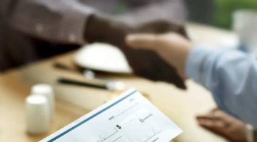 Karşılıksız çekte patlama